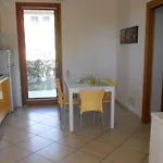 Village Escape With Garden And Fireplace Apartman *