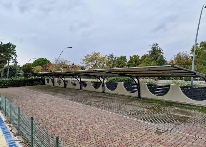 Village Escape With Garden And Fireplace