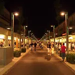 Village Escape With Garden And Fireplace Lägenhet Bibione