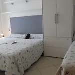 Village Escape With Garden And Fireplace Apartment