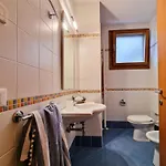 Lägenhet Village Escape With Garden And Fireplace *