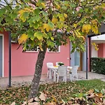 Village Escape With Garden And Fireplace Lägenhet *