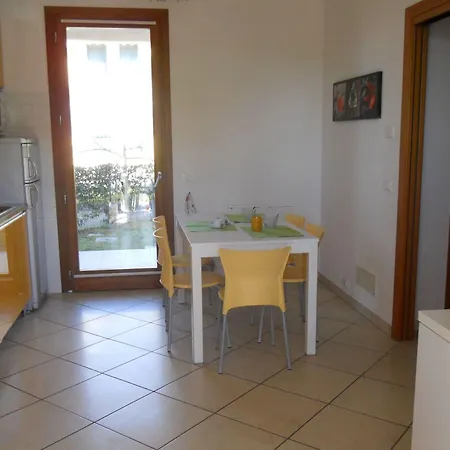Village Escape With Garden Apartamento *