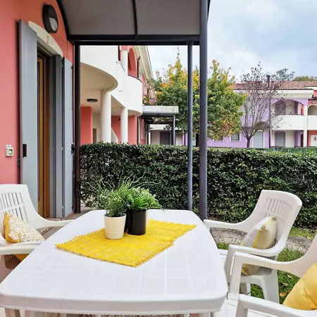 Appartement Village Escape With Garden